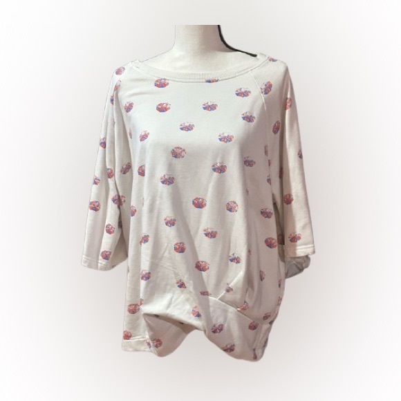 easel Tops - 🟧 3 for $30 Easel Cream and Pink Patterned Short/half Sleeve Top